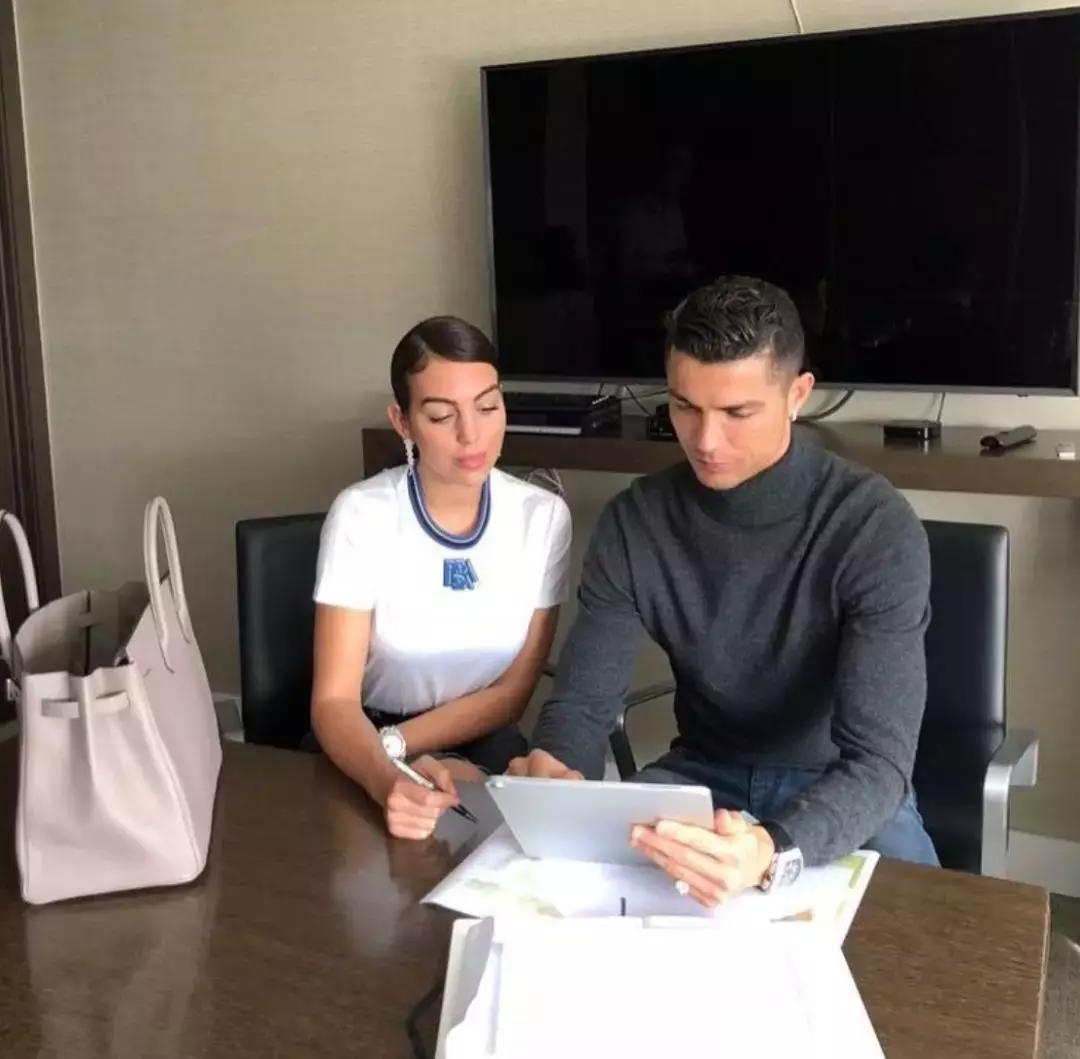 全民脱发,脱发市场的发展趋势视频讲解