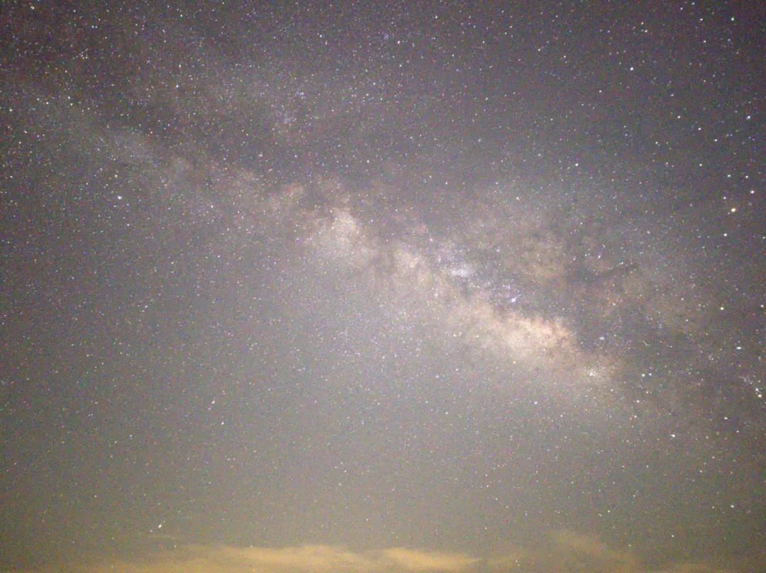 手机拍银河用什么镜头,手机的专业模式能拍视频吗