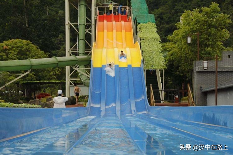 汉中市留坝县中国栈道欢乐水世界,汉中去留坝水世界攻略