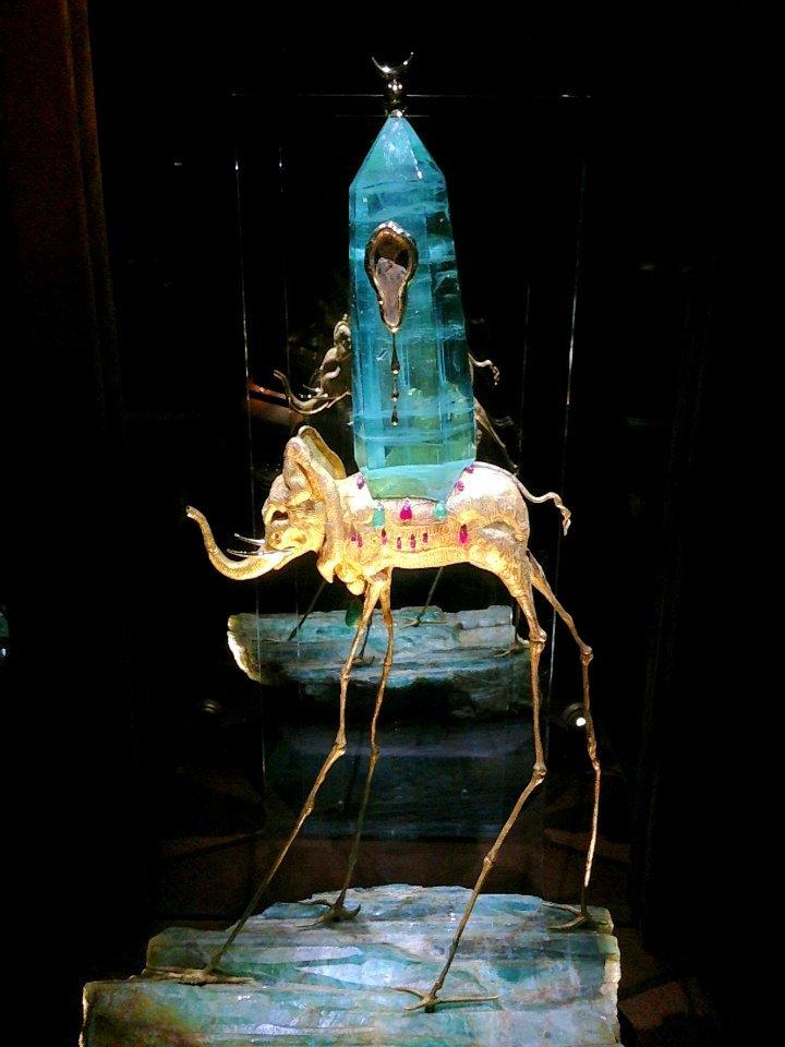 会动的珠宝：当珠宝超脱现实，你会看到怎样玄幻的世界？