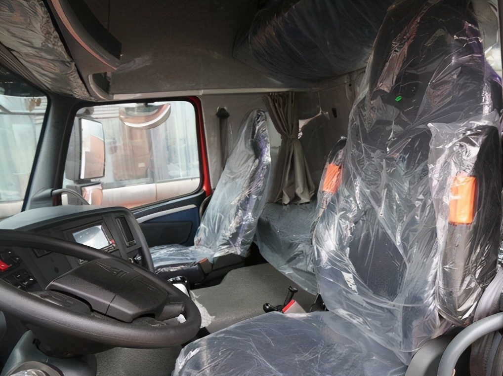 拉快递哪款车最省油,拉快递最好的车型