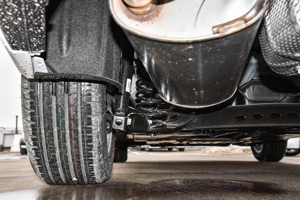 卡罗拉和宝来底盘对比,大众宝来1.5l和卡罗拉