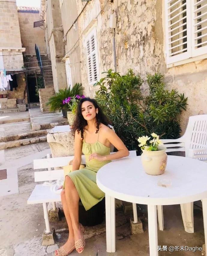 夏天穿白色衣服怎样才不会透,夏天穿衣怎么才能不土