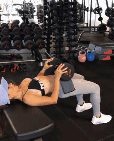 练臀部效果最好的动作,练臀部最有效的动作是臀推吗