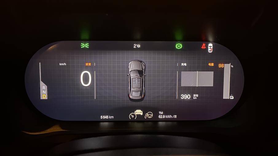 特斯拉新款model3与极星2,特斯拉新款model3和极星2