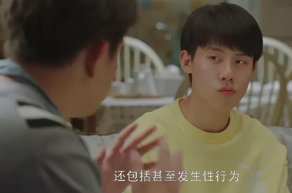 女儿早恋失败妈妈的正确做法,孩子早恋妈妈的正确引导