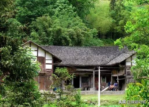 土家苗族自治州有什么特色,土家族和少数民族有什么区别