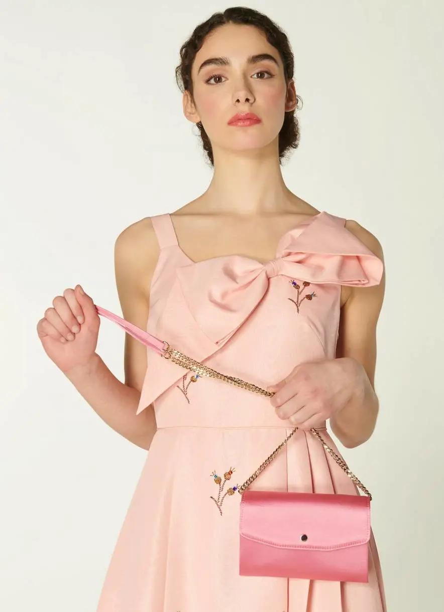 凯特王妃新上手的“千元级”手袋，什么来头？