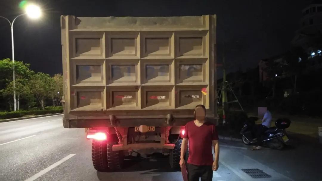 男子带着刚到手的A2驾照来珠海打工！只用5天就出事了！强调：是真的！