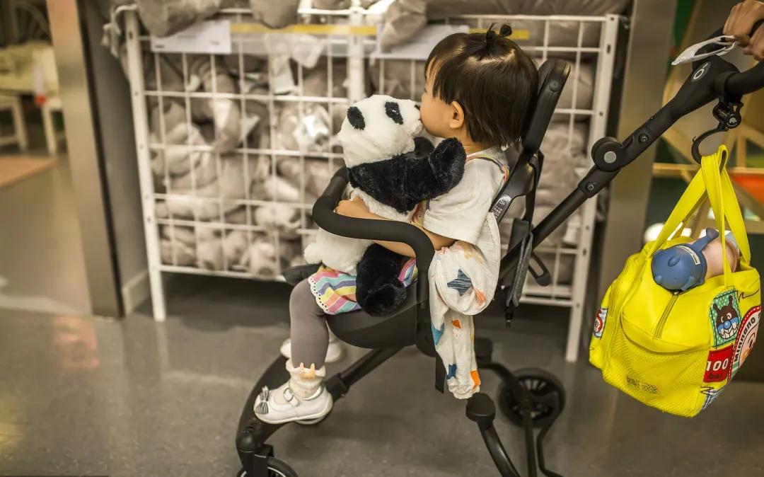 在宜家,没有一对情侣能逃过吵架