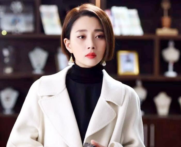 殷桃有多爱男明星,球员李金羽和演员殷桃是什么关系