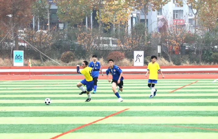 日照新营中学足球队赴武汉比赛,日照新营中学2017