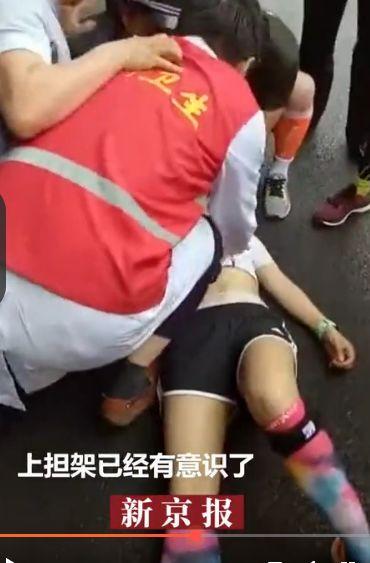 马拉松跑者两次晕倒后继续跑步!医生的忠告您一定要听!