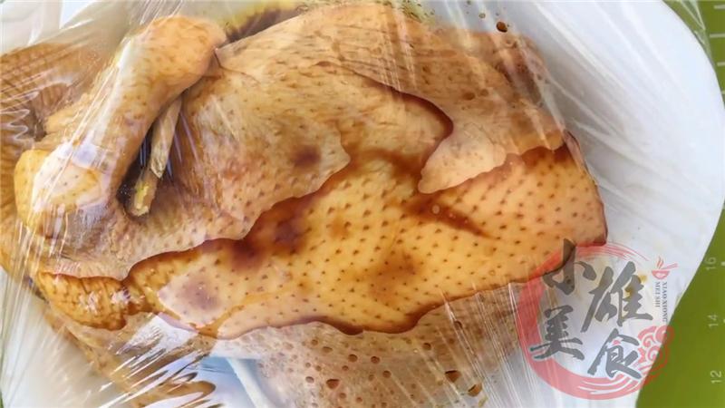 媳妇教我把一整只鸡放进电饭锅,不用放水,出锅后一家人流口水