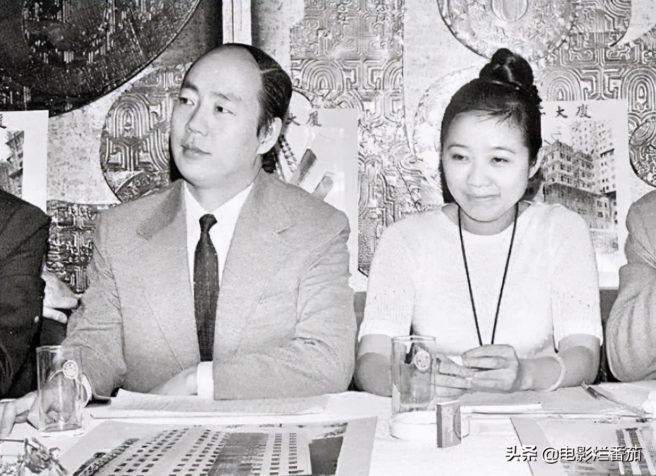 一急之下炒掉导演自己来，成龙在放火烧掉整条街后，电影终于大卖