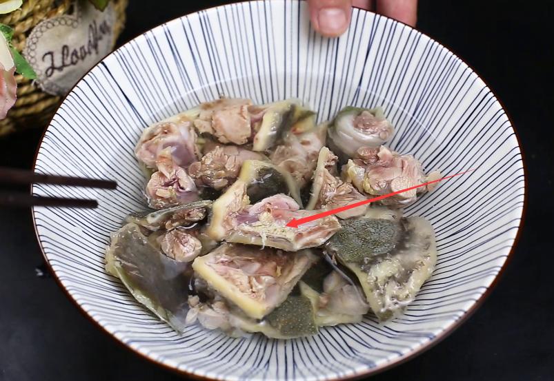 炖甲鱼汤都需要放什么调料,已炖好的甲鱼汤怎么去腥味
