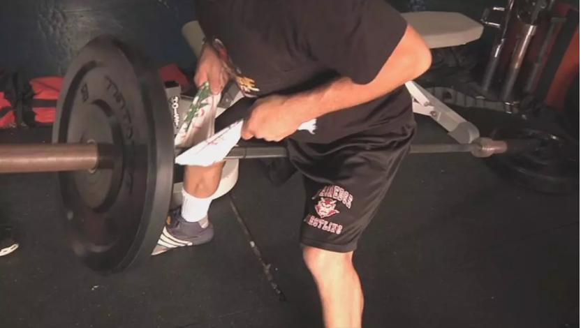 杠铃划船练背几个动作,最好的练背动作杠铃划船