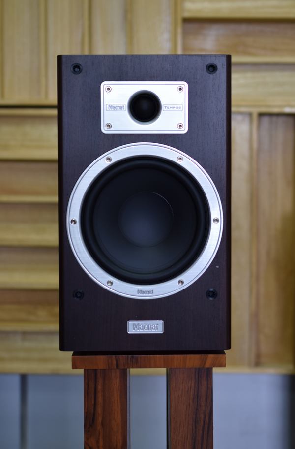 谁才是性价比之王？德法丹美五款入门HIFI书架箱对比横评