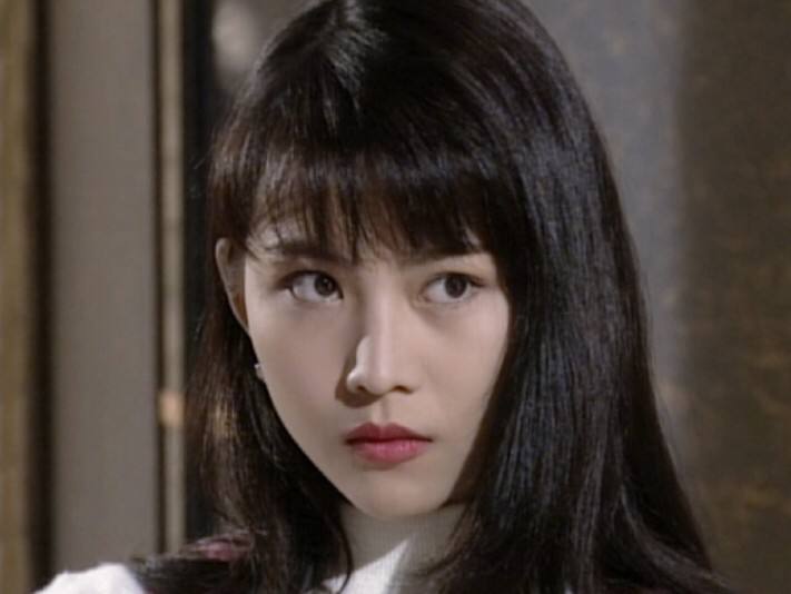 蔡少芬张晋全家福上热搜,三胎儿子“唐装”出镜,年味儿十足