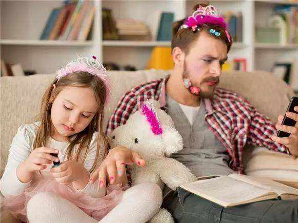 孩子爱臭美是好事,孩子爱臭美怎么引导