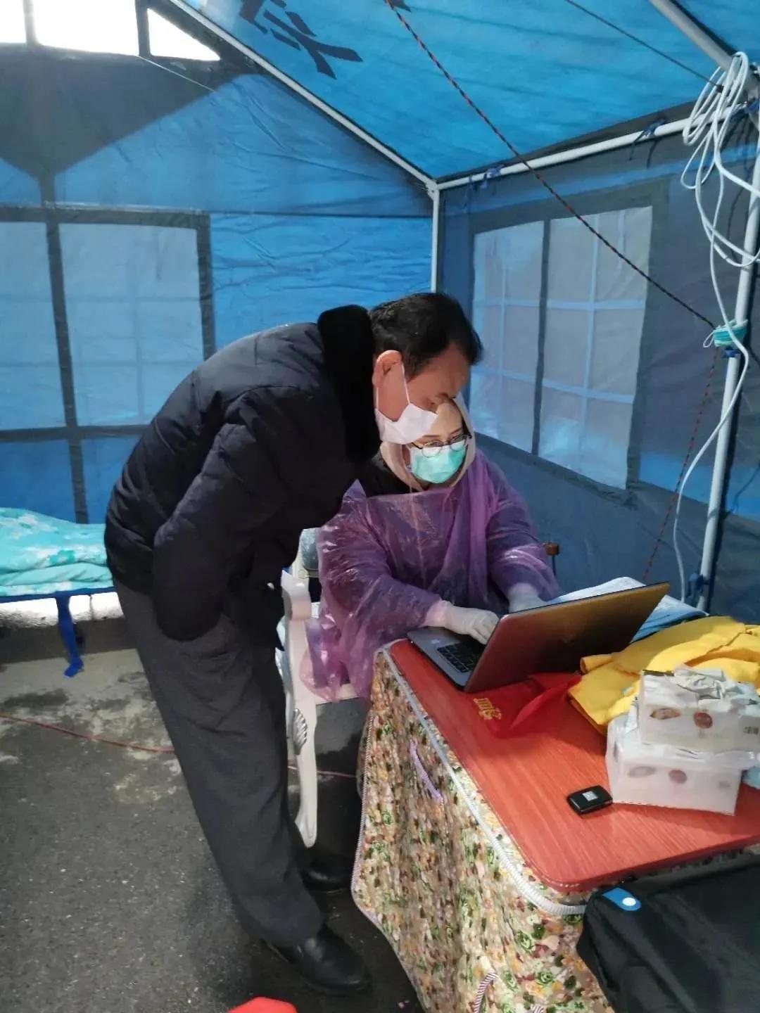 “我就是要出去！”看法官妙招说服各路“购物大妈”和“取货大叔”