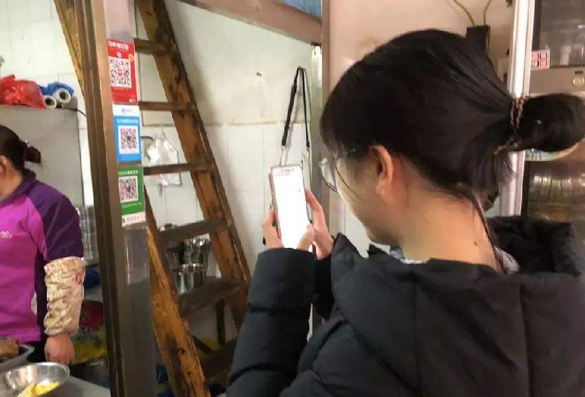 揭秘桂林米粉的生意经!地方小吃是如何开遍全国的?