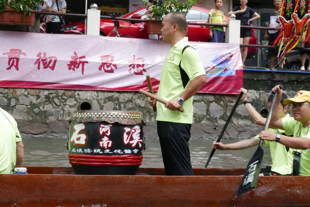 海珠石溪龙舟,广州各村龙舟起船采青