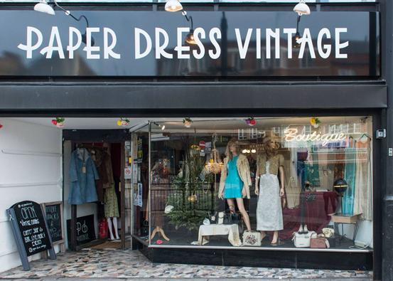 「体面游」伦敦篇：到古着店淘60英镑prada连衣裙