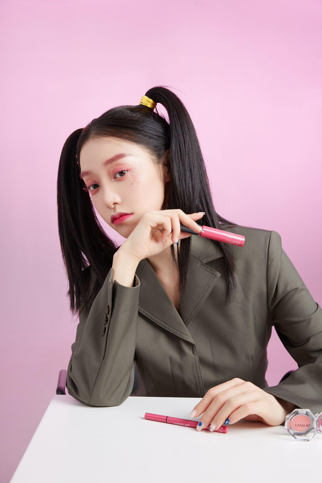 兰瑟眼线笔教学,手残党眼线画法教程基础