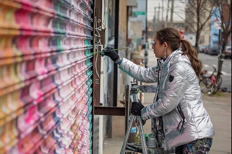 爱死这种手绘墙了，效果太美美到邻居羡慕嫉妒，网友：抢墙纸生意