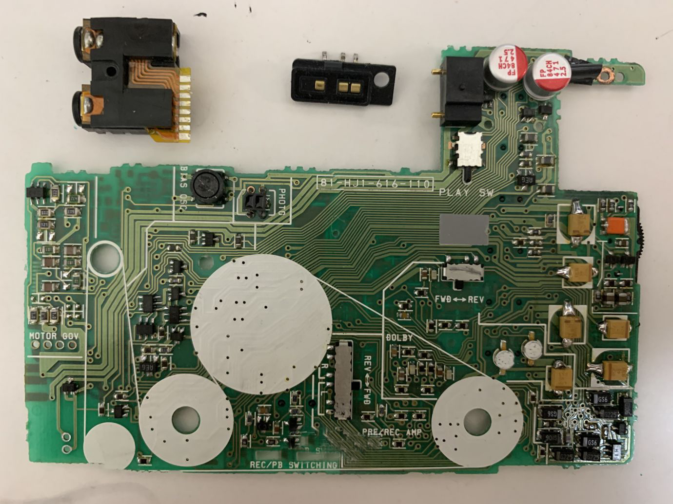 当年让我望洋兴叹几千元一台的随身听有幸收到了