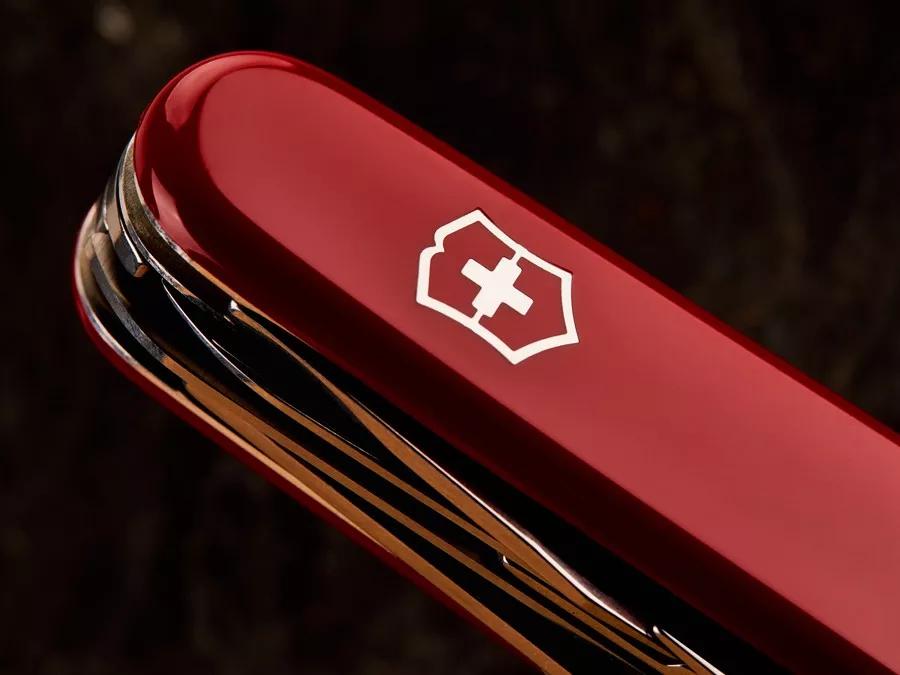 收到一把瑞士*刀军**，曾经是无数男孩儿时的梦想！这把刀好在哪里？