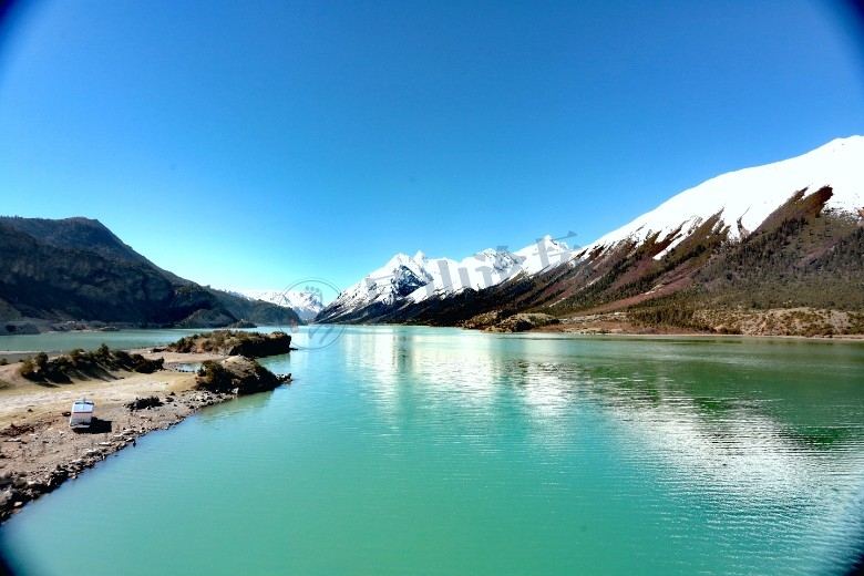 一个人的进藏之旅,一个人一台车旅游的视频