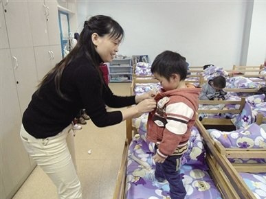 如何当好一名优秀的幼儿教师,怎样做一名优秀的幼儿教师演讲