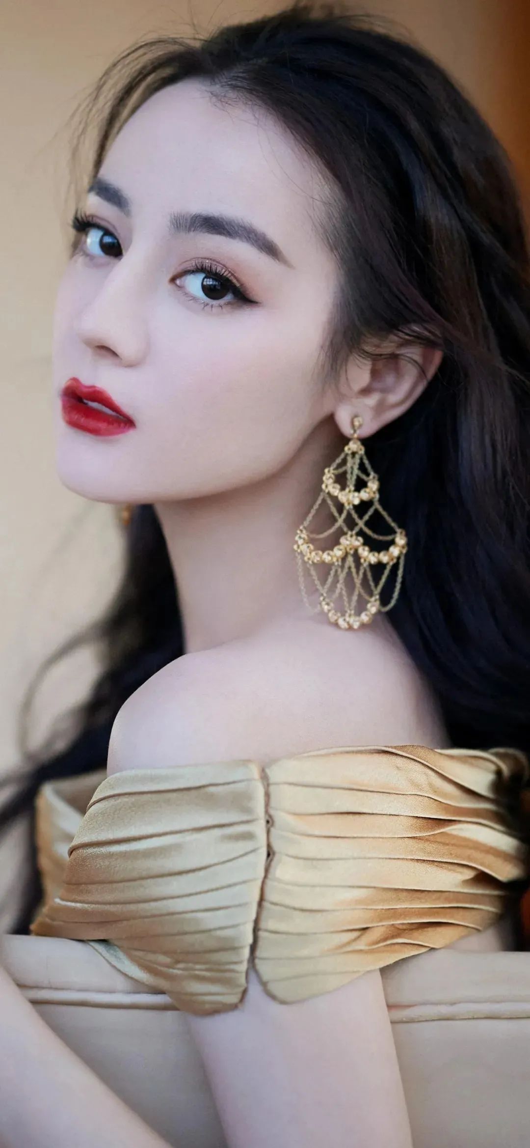 谈恋爱智商变低是真的吗,为什么恋爱中的男生智商低