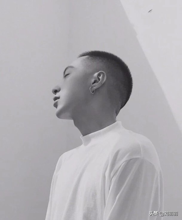 最流行的几款男士发型,香港男士发型特有型