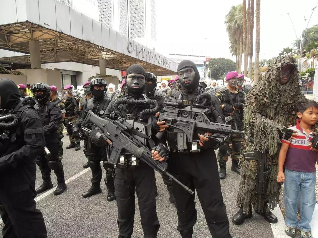 美军xm8突击步枪,现实中的xm8突击步枪