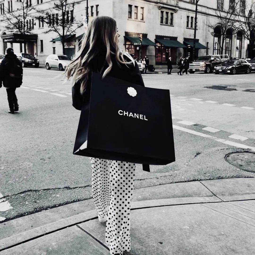 闲鱼上25块钱的东西,闲鱼50元买二手手机