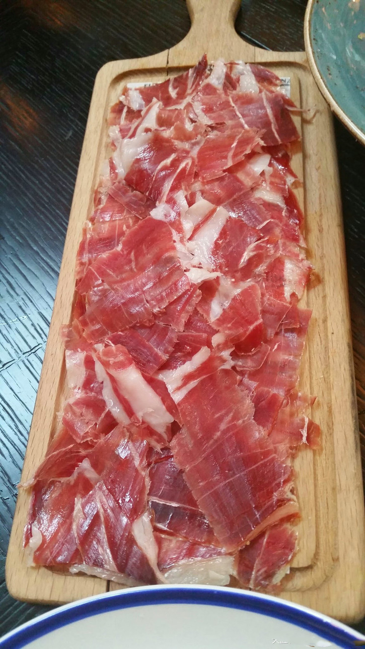 巴塞罗那的特色美食推荐,西班牙巴塞罗那凯旋门美食