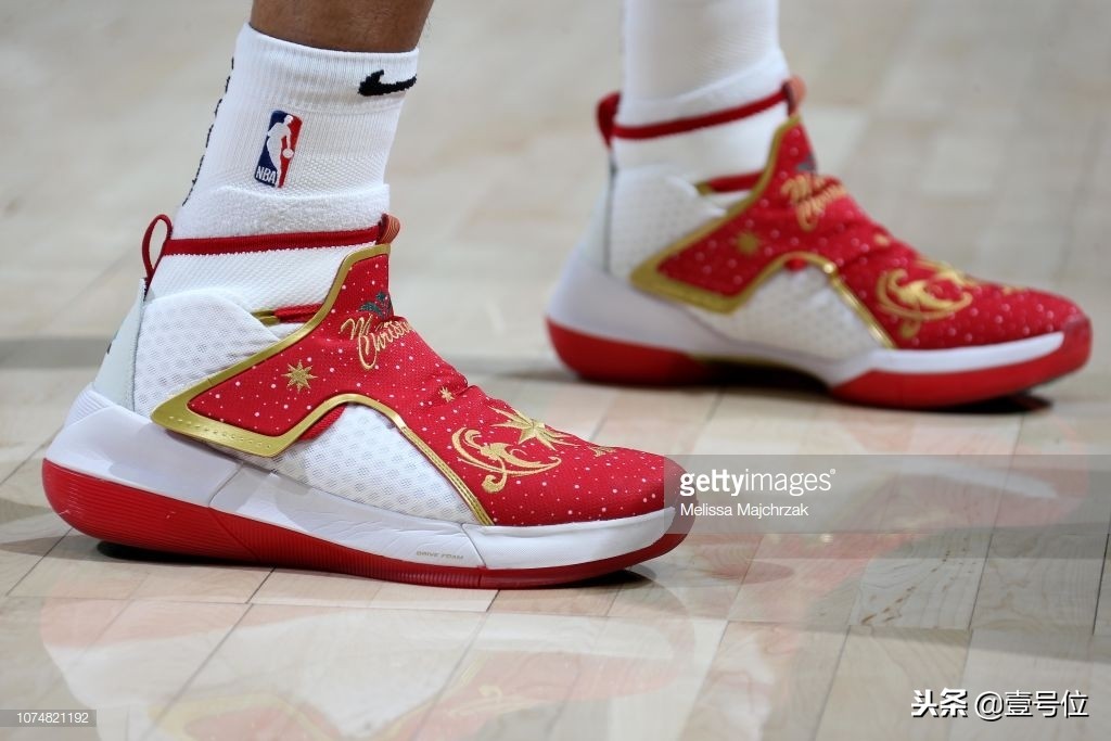 2018圣诞大战明星穿什么鞋,2018圣诞大战明星穿的球鞋