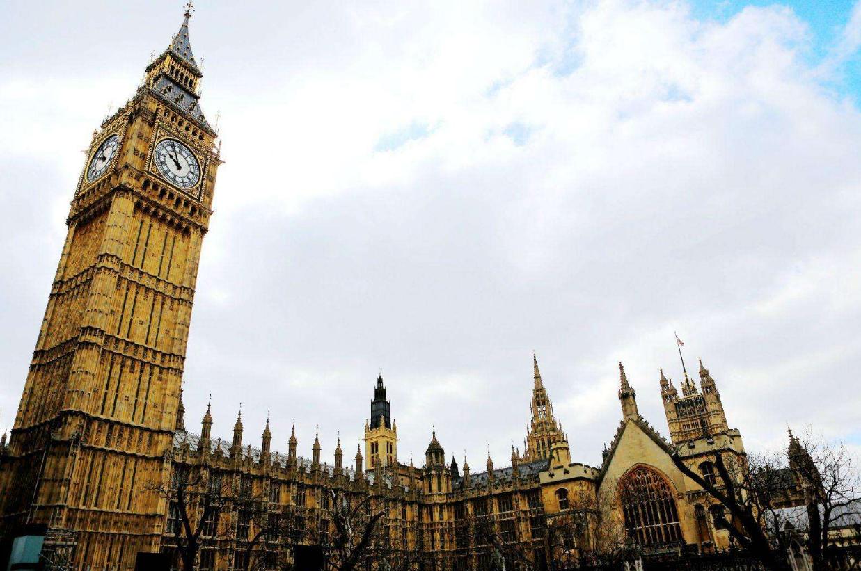 世界十大标志性建筑,除了巴黎圣母院,一座座都是人类的建筑巅峰