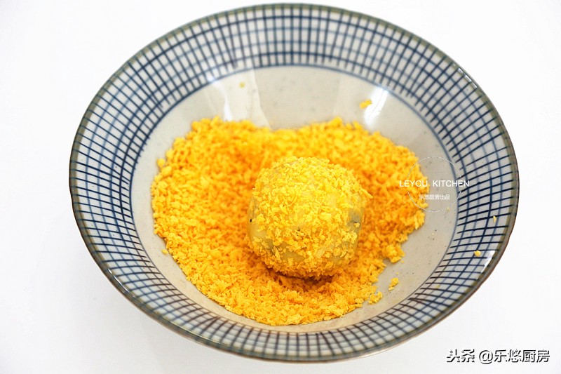 油炸酥脆土豆,土豆这样做怪不得孩子还想吃