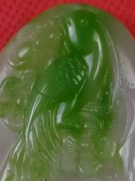 染色玉石真的对身体有害吗,教你辨别几种玉石染色的骗术