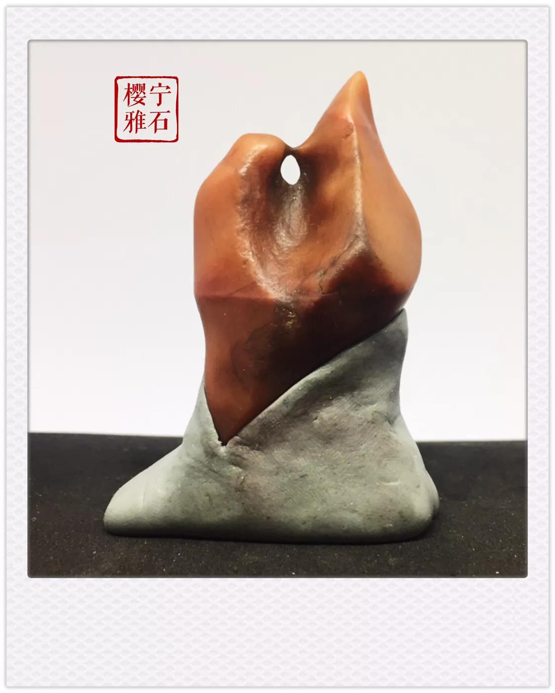 石头是自然艺术品吗,石头是工艺品的原材料吗