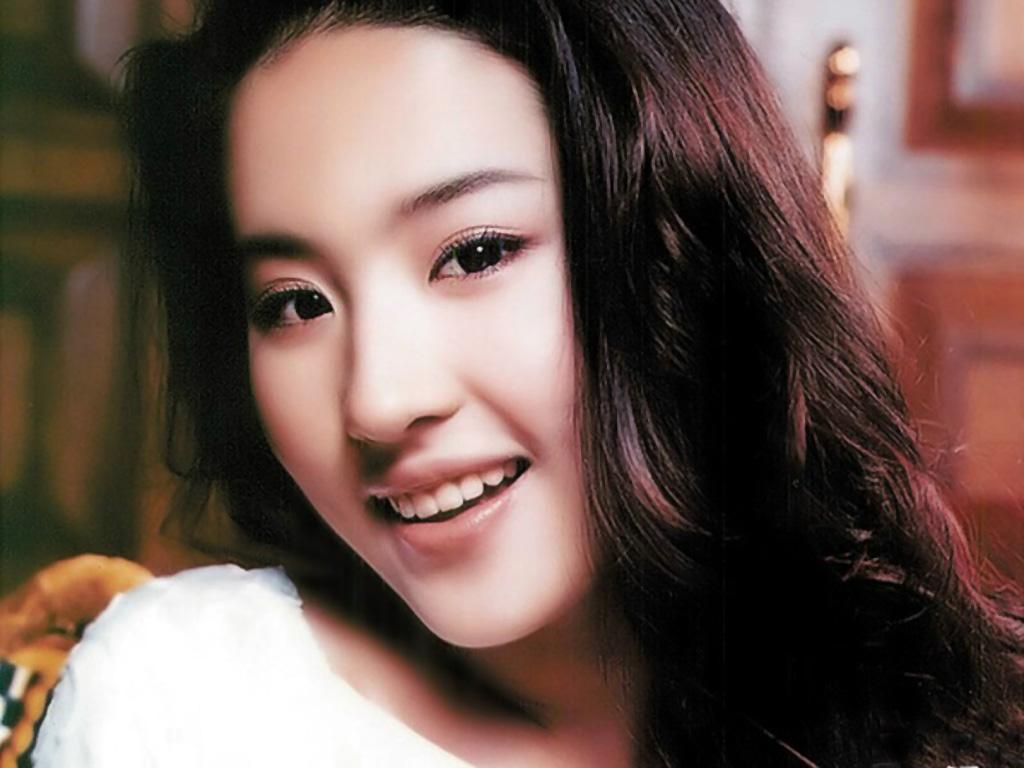 有哪些眼型的女生颜值都不低,桃花眼丹凤眼狐狸眼柳叶眼区别