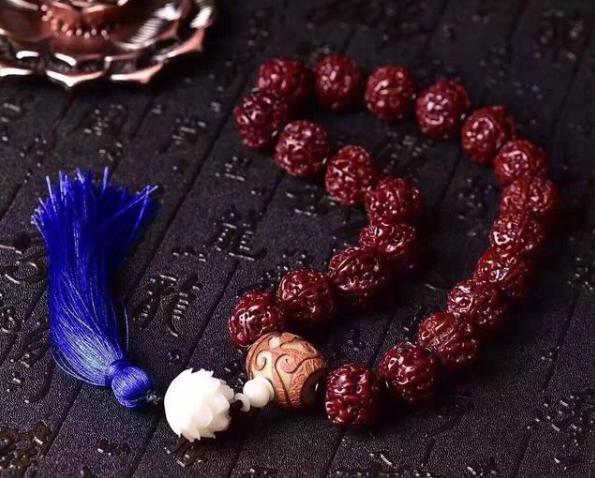 金刚菩提手串开裂怎么补救,金刚菩提手串有裂痕怎样快速补救