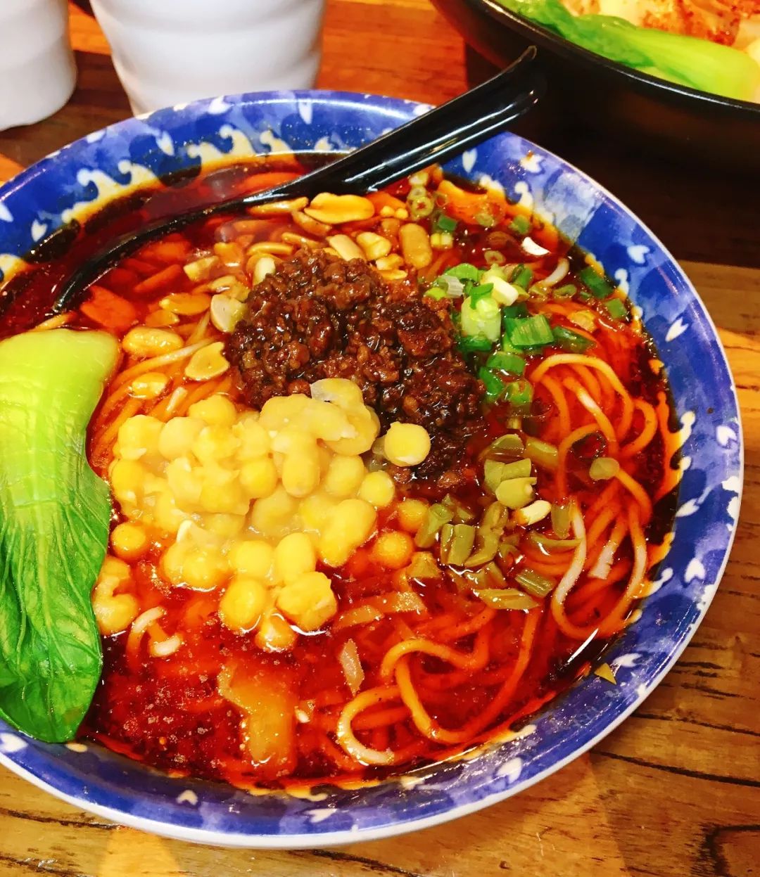 一碗小面一把青菜,一碗小面二个小菜