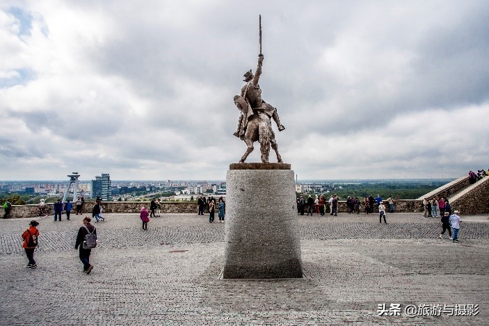 世界上拥有三个唯一的首都国家,全球唯一一个有两个首都的国家