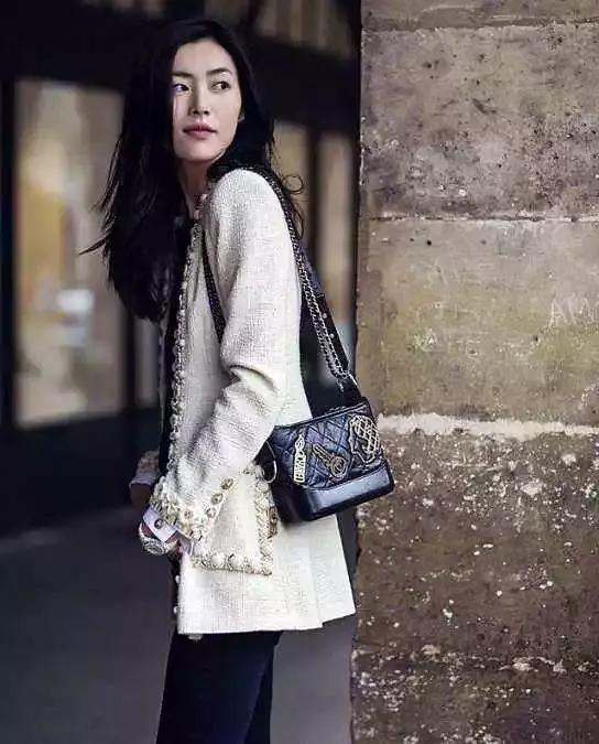 女律师正装应该穿什么,女律师怎么穿衣服