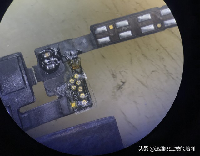 苹果7开机白苹果反复重启,iphonex开机短路反复重启